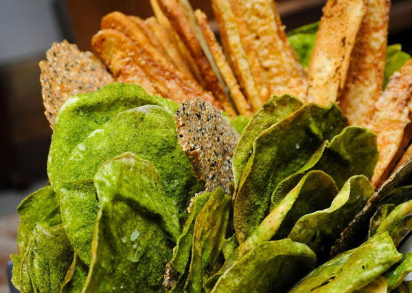 Pão pitta com pesto de ervas
