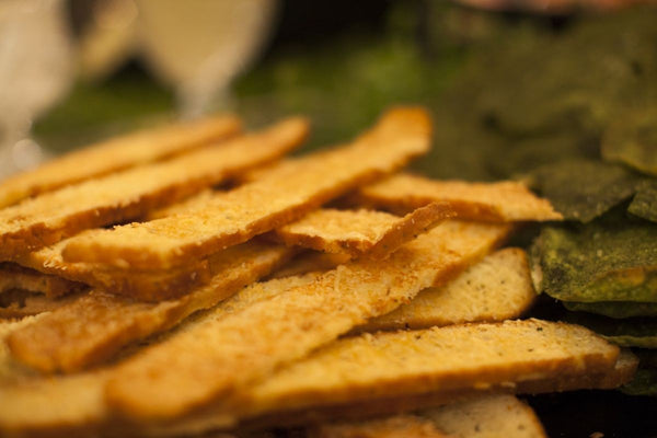 Tiras de focaccia com parmesão