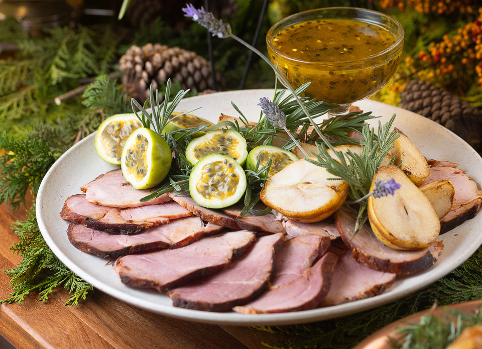 Tender com compota de maracujá e cambuci