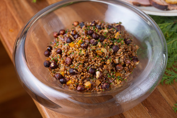 Salada de trigo iraniano com castanhas portuguesas