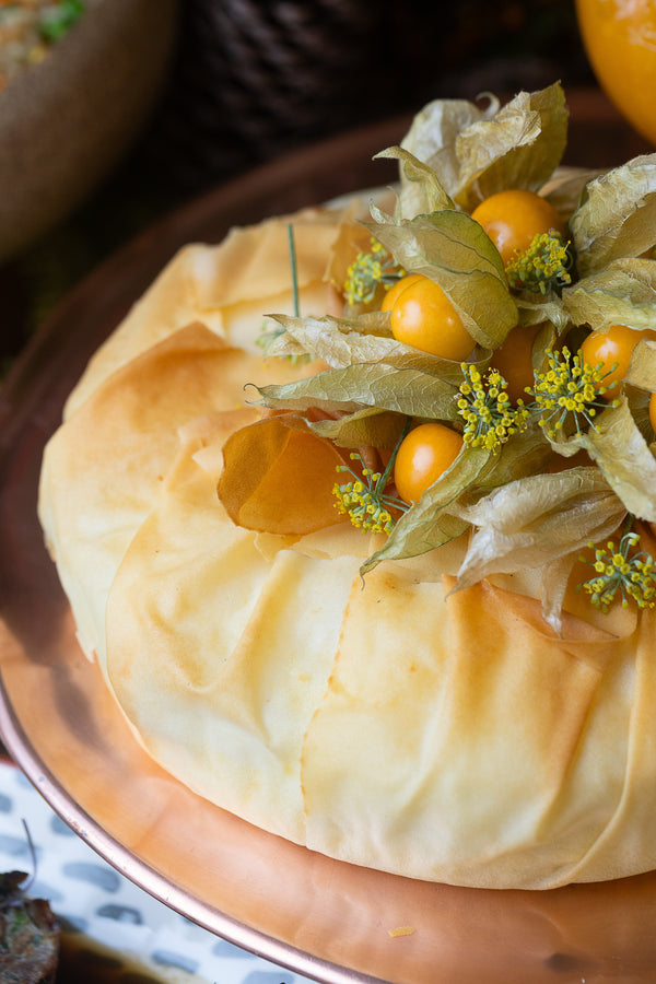 Queijo brie folhado com compota de damasco