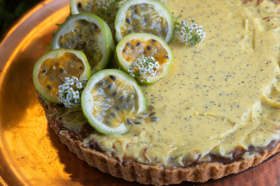 Crostata de caramelo salgado e maracujá