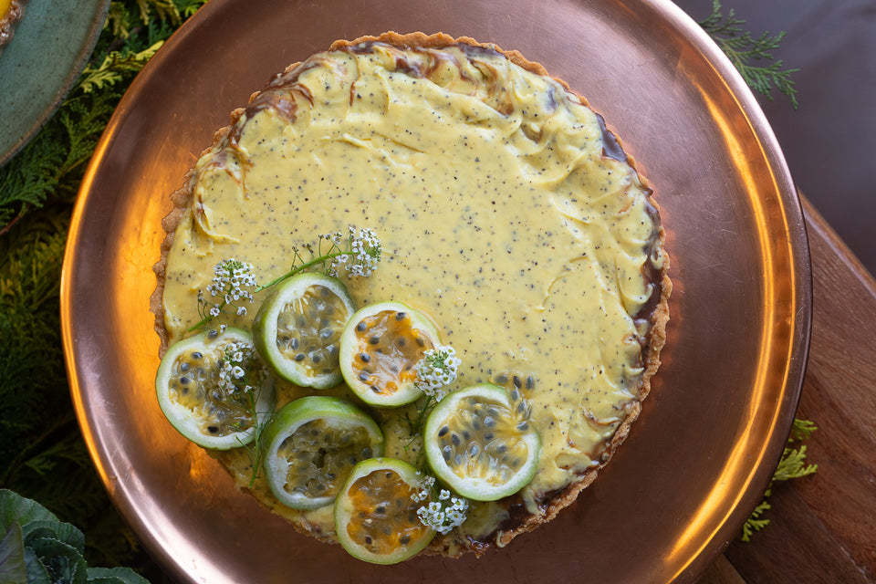 Crostata de caramelo salgado e maracujá