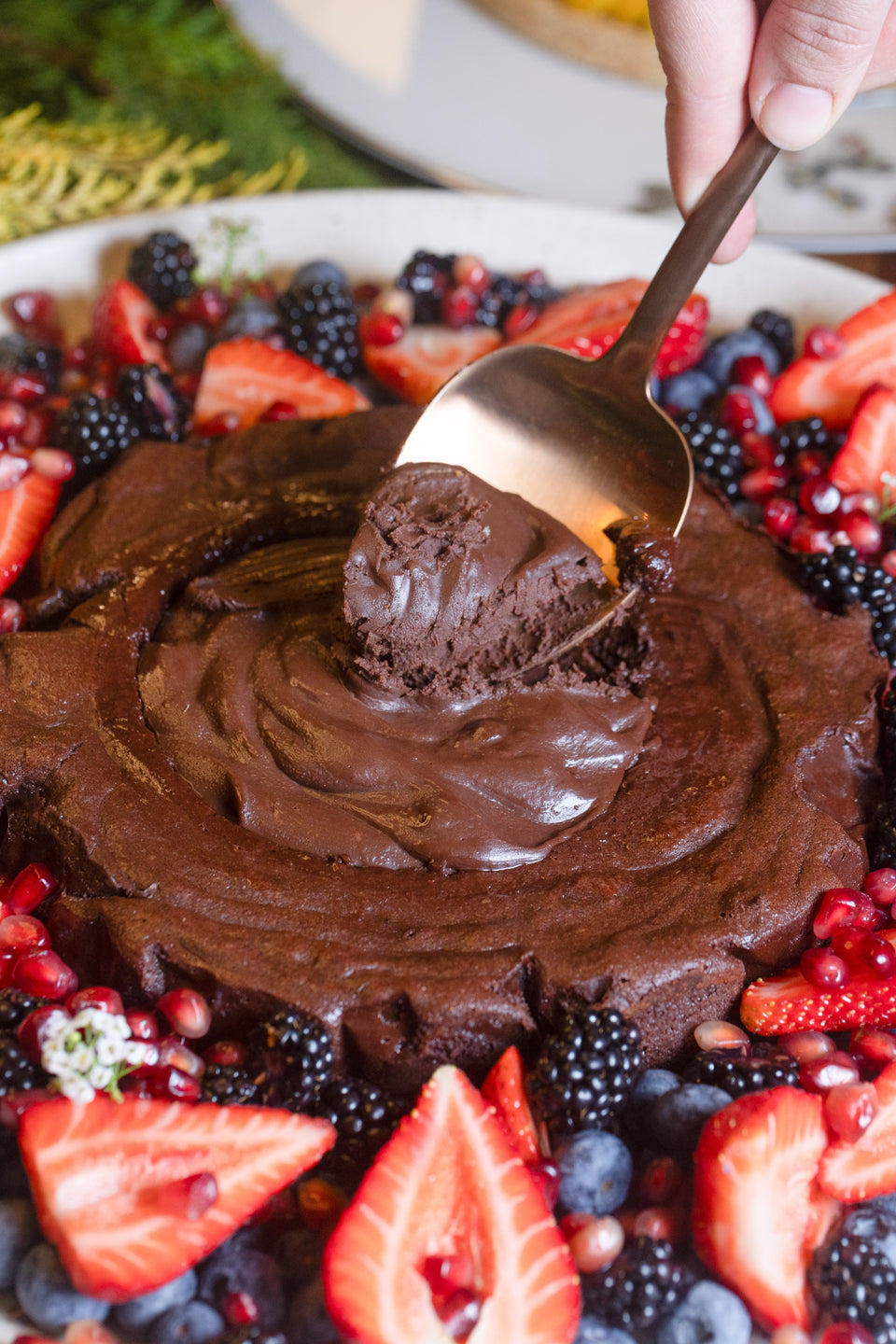 Brownie com fonduta de chocolate com frutas vermelhas