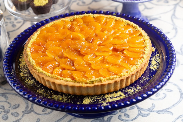 Crostata de damasco com ricota, laranja e flor de laranjeira