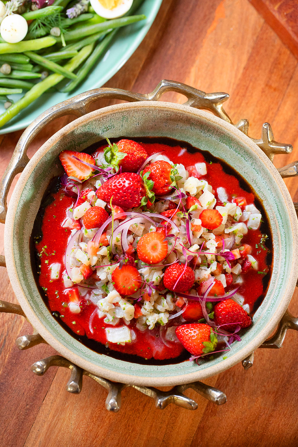 Ceviche de peixe branco e morango