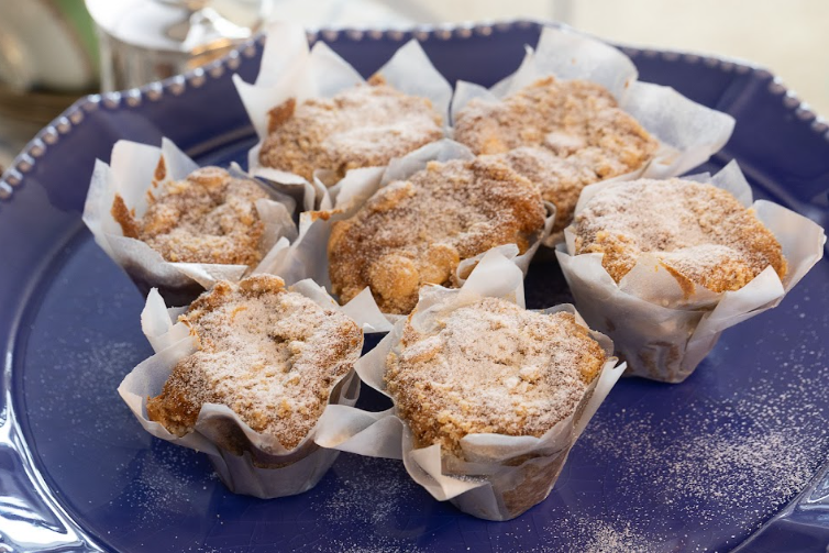 Mini muffin de banana com canela