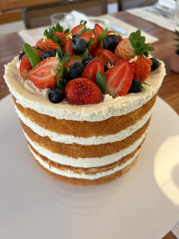 Naked Cake de frutas vermelhas