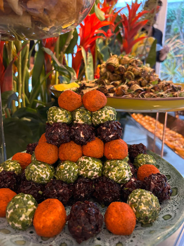 Esferas de queijo de cabra