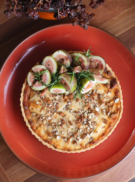 Crostata de figo turco com queijo da canastra