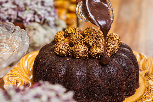Bolo de chocolate com brigadeiro