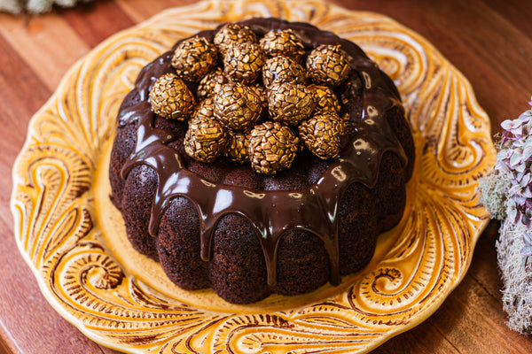 Bolo de chocolate com brigadeiro