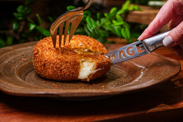 Queijo camembert crocante com mel