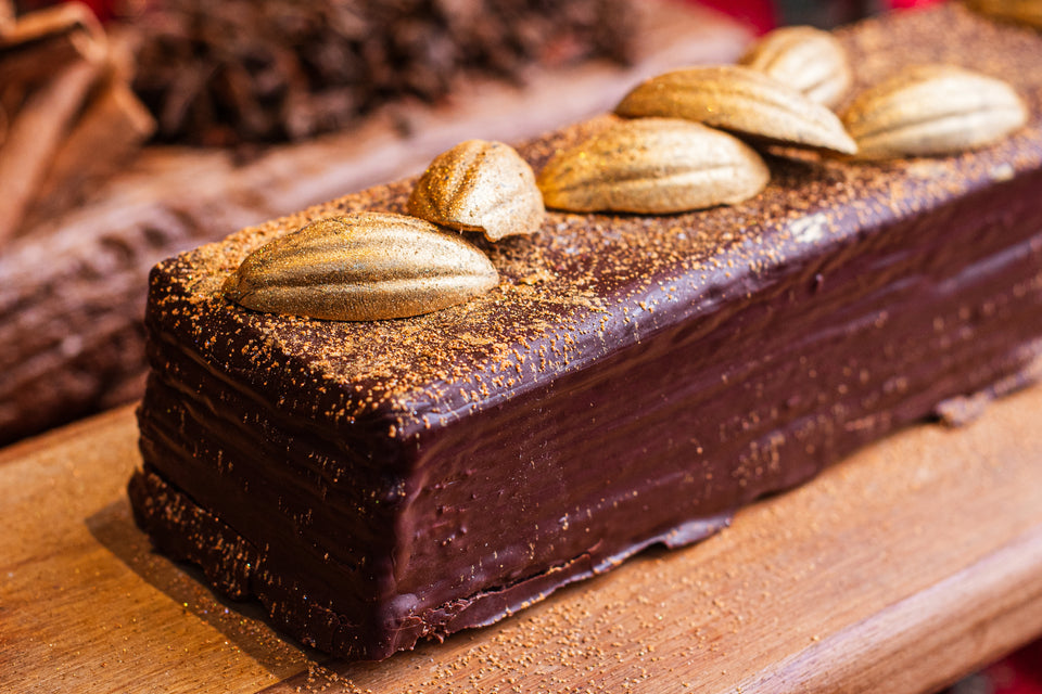 Bisão com calda de chocolate