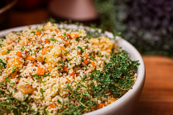 Cuscuz marroquino com zucchini e amêndoas