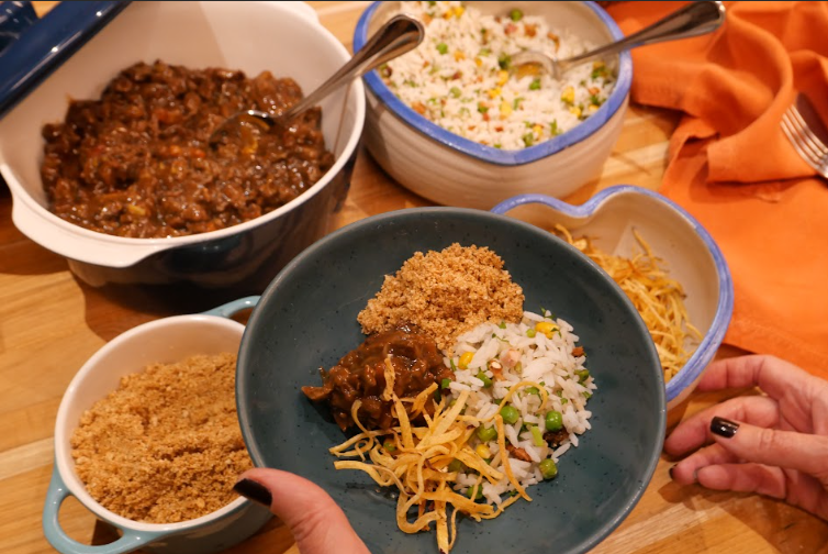 Picadinho de filé mignon com arroz biro-biro e batata palha da casa
