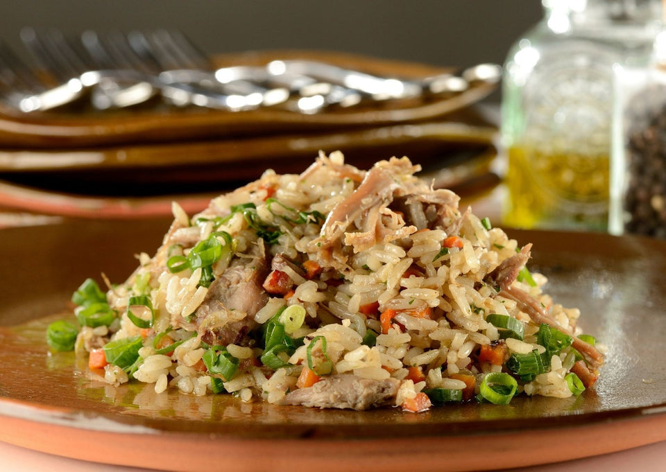 Arroz de pato tradicional com crispy de alho poró